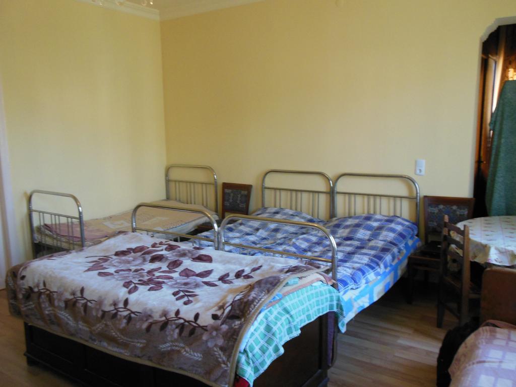 Medico And Suliko Guest House Kutaiszi Szoba fotó